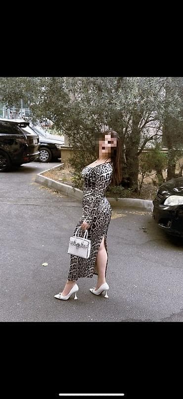 30 de facto sweatshirt: Leopard naxışlı uzun don - Model: Asimmetrik kəsimli, bir qolu uzun — 2