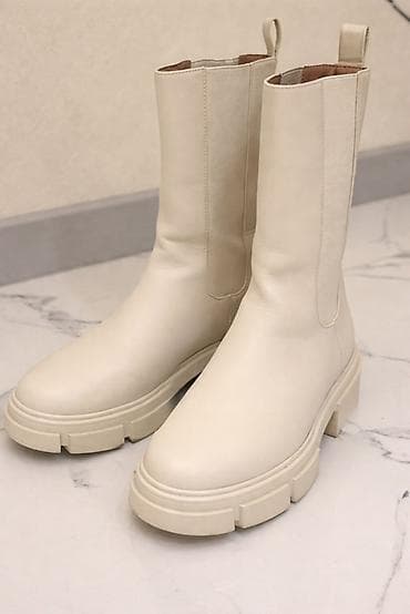 Qadınlar üçün krem rəngli çəkmələr - Model: Chelsea tərzində, orta