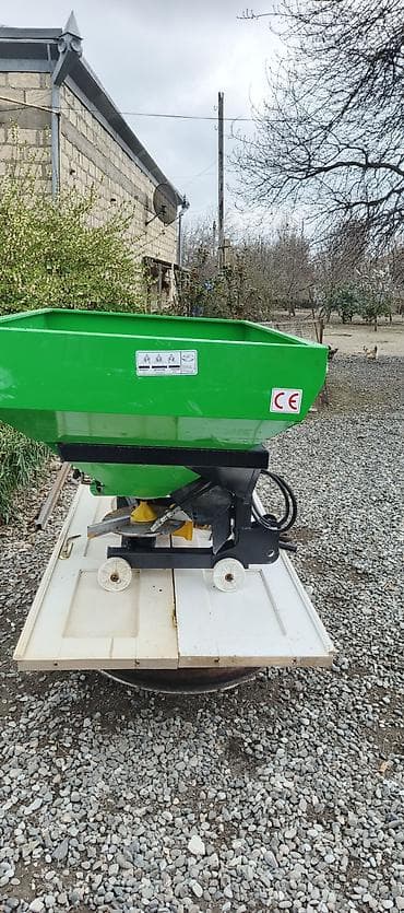 avto rullar: Minsk “Belarus” təkərli traktor, kabinalı, mərkəzi ön ağırlıq dəsti — 10