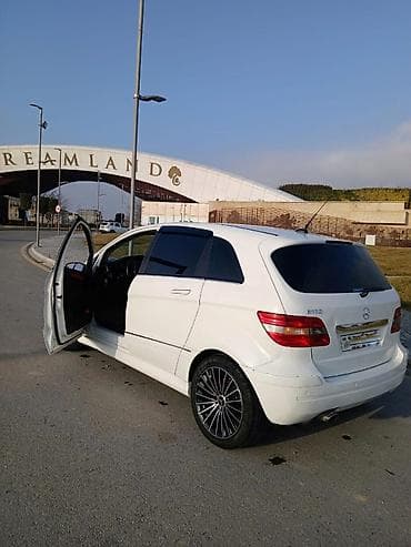 mercedes rolu: Mercedes-Benz B 170: 1.7 l | 2006 il Sedan — 3
