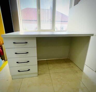 ucuz mebeller: İşlənmiş, İşçi üçün, Dördbucaq masa — 2