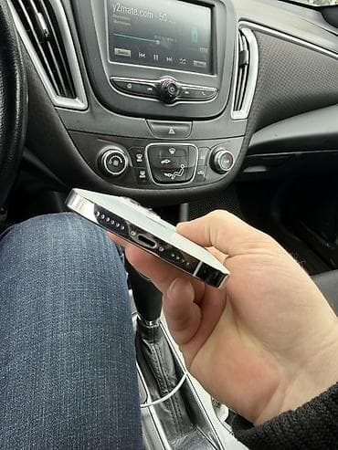 ipone 11 pro max: IPhone 13 Pro Max, Gümüşü, Face ID — 5