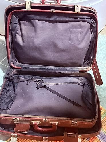 İdman və istirahət: Retro üslublu sərt çamadan dəsti - Rəng: tünd bordo - Material: qalın — 2