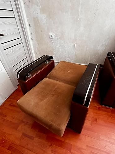 divan krislo: İşlənmiş, Di̇van-kravat, 2 kreslo, Divan, Bazalı, Açılan — 2