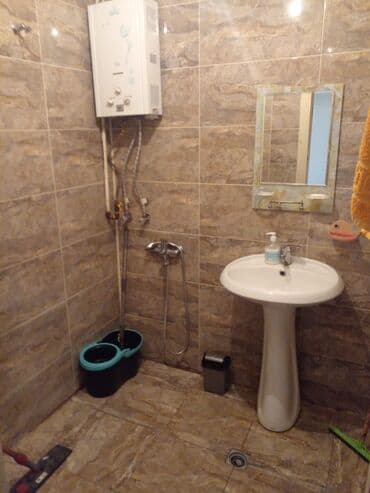 köhnə suraxanıda kirayə evlər: Ünvan ehmedli neapol dairəsi yaxınlığında . qismen ewyali menzil — 5