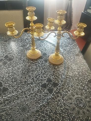 Qızılı rəngdə klassik şamdan dəsti - 2 ədəd simmetrik şamdan - Hər