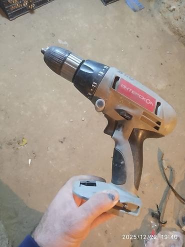 Kömürsındıran çəkiclər: İnterskol akkumulaytorlu şurupovört (drel) - Marka/model: İnterskol — 2