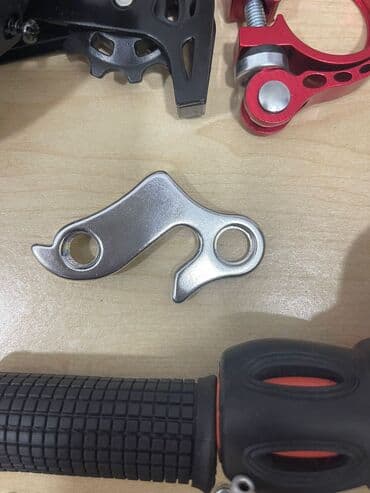 CD, DVD disklər və kassetlər: Velosiped üçün komplekt hissələr Satışda yol/dağ velosipedləri üçün — 7