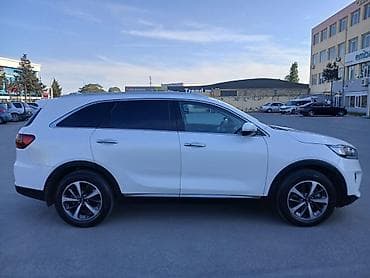 Nəqliyyat: Kia Sorento: 2 l | 2017 il Krossover — 3
