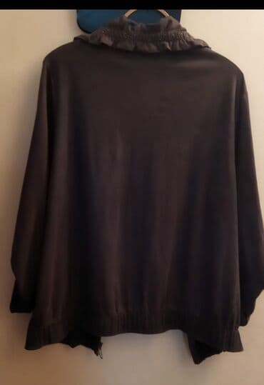 gödəkçələr: Yaz, payız üçün vetrovka,XL razmer,təzə kimidi — 2