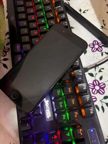 iphone qulaqcıq: IPhone Xs Max — 1