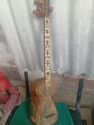 gitara sim: Məhsul: Tar (Azərbaycan milli simli musiqi aləti) Xüsusiyyətlər: - — 3