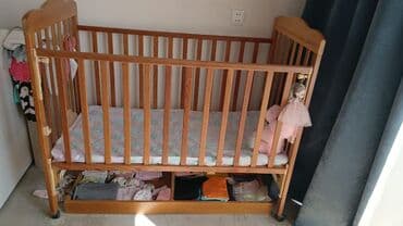 Детские односпальные кровати: Для девочки и мальчика, Б/у, Четырехугольная, Колыбель, Без бортиков, Без матраса, Без механизма качания — 2
