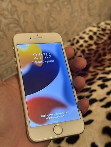 iphone pro max 13 dubai: IPhone 6s, 64 GB, Qızılı, Barmaq izi — 1