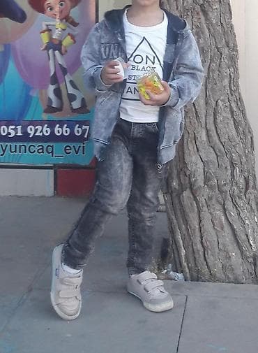 300 nomreli mekteb: Pablosky brendine mexsusdur. baha alinib. 27 razmerdir — 6