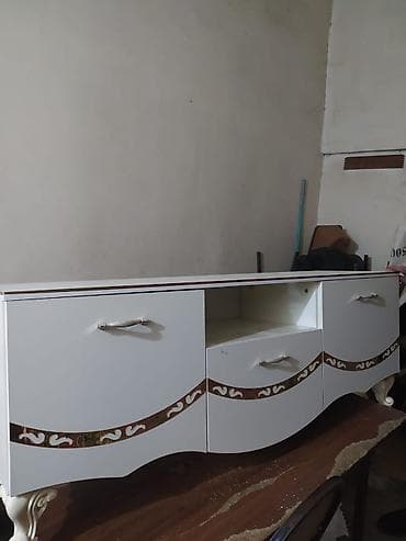 smart tv: Düz TV altlığı, Polkalı, Laminat — 1
