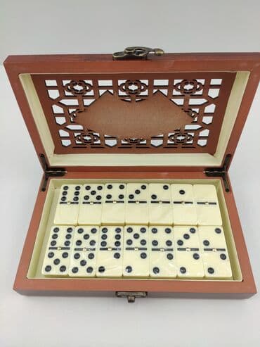 nerd daslari: Domino. Əsl hədiyyəlik domino. Daşları sümükdür. Metrolara və — 5