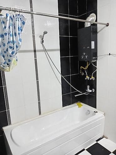 novxani bag evi: Kiraye ev verilir Gulu baga yaxin Turizm Kollecinin yani telebe — 10