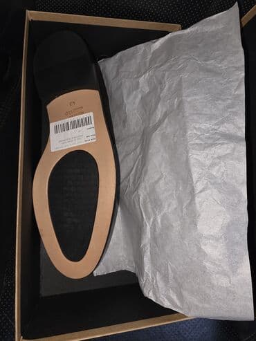 Təbii süet materialdan hazırlanmış Türkiyə istehsalı olan dəbli kişi lalafo.az -da Təbii süet materialdan hazırlanmış Türkiyə istehsalı olan dəbli kişi