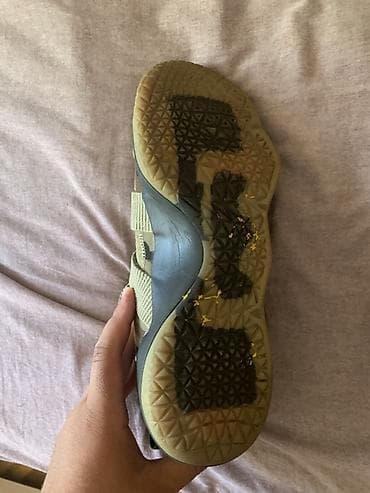 krosofka: Salam hamisi tam orginal basketbol ayaqqabilaridi (Lebron 11 — 1