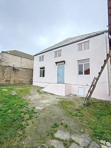 Binəqədi qəs Cəfər cabbarlı küçəsi 2011 ci ildə inşa olunub mansarda