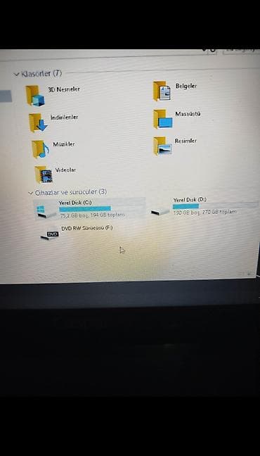 Casper noutbuk - Prosessor: Intel Core i5 (etiketdə göstərilir) - — 4