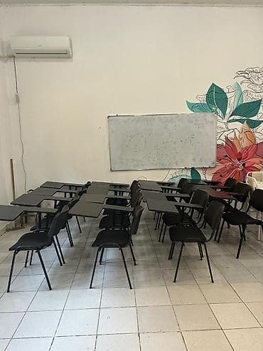 divarda kitab refi: Ukraniya oturacaqları çox keyfiyyətlidir. 15 ədəd oturacaq var.Hamısı — 1