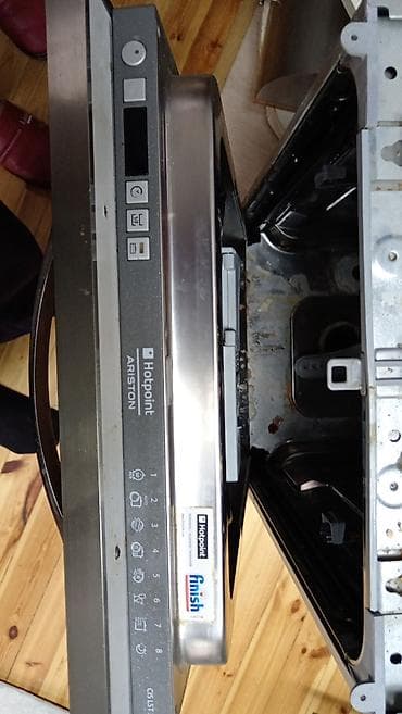 102 ekran: Qabyuyan Ariston Hotpoint, ekranda səhv var,səhvin kodu 5,az işlənib — 4