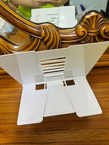 advent calendar qiymət: Kitabcun podstavka tezedir almişam 15 m,vererem 4m olanında var — 3