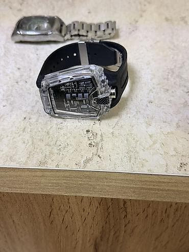 Unikal dizaynlı kişi qol saatı - Korpus: şəffaf polikarbonat/gövdə