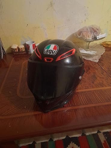 qar tekeri: AGV tam üzlü motosiklet dəbilqəsi - Rəng: qara, qırmızı ventilyasiya — 1