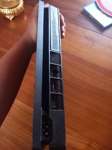 PlayStation 4 Slim oyun konsolu paketi Komplekt: - PS4 Slim (qara — 5