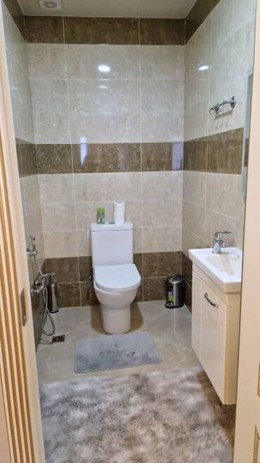 evler bineqedide: Mənzil kirayə verilir. 10.6 mərtəbə, 3 otaqli tam temirli və əşyalı — 12