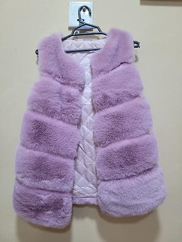 Uşaq üçün süni kürk jilet – açıq bənövşəyi (lavanda) rəngdə. - Model