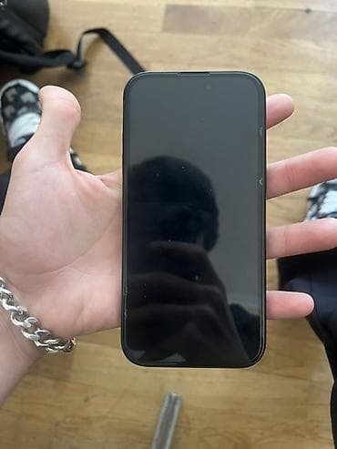 iphone 16 bakıda: IPhone 15 — 5