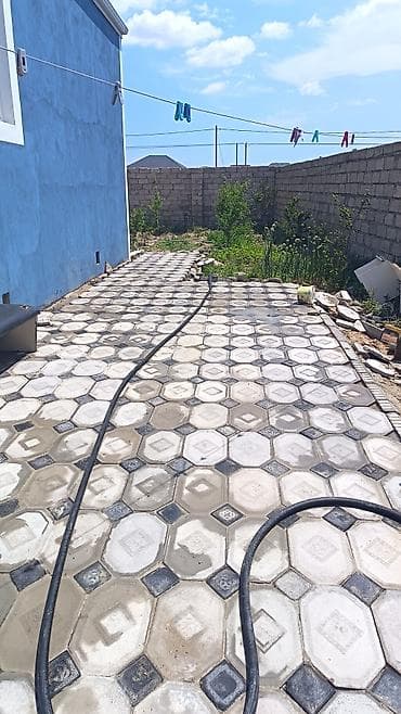 1 otagli ev: Salam Xəzər rayonu Binə atçılıq ev satılır 4. sot 4 otağ — 9