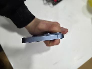 prodat iphone: IPhone 14, Mavi, Face ID — 8