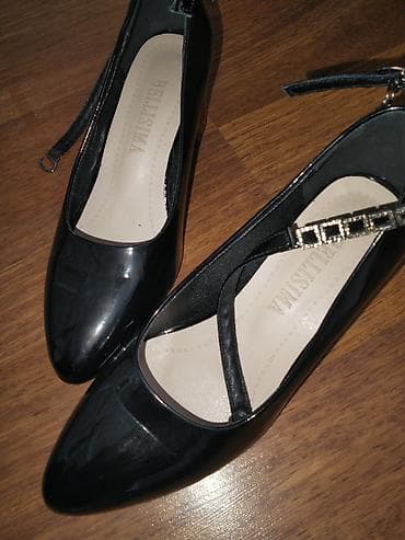 Qadın ayaqqabısı ‼️ 6 AZN‼️ - Rəng: qara, laklı parıltılı səth - lalafo.az -da Qadın ayaqqabısı ‼️ 6 AZN‼️ - Rəng: qara, laklı parıltılı səth -