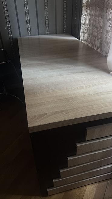 Masa – ofis/studiya üçün funksional iş masası - Material — 2