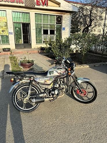 motosiklet qiyməti: Satılır: sənədi var problemsiz otur sür - Mühərrik: 4-takt, hava ilə — 3