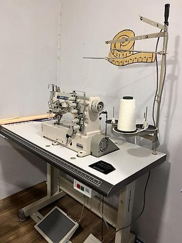 Tikiş maşınları: DSIT Interlock sənaye tikiş maşını komplekti - Model: DSIT Interlock — 1