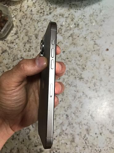apple macbook: IPhone 15 Pro Max, 256 GB, Natural Titanium — 3