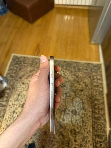 iphone 16e azərbaycan: IPhone 16 Pro — 4