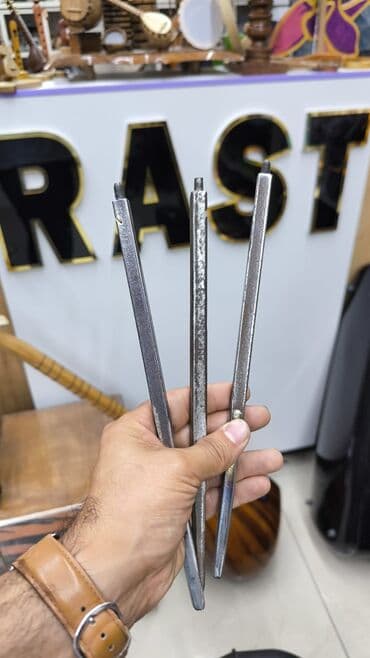 klarnet muştuk: Kamanca şişi Rast musiqi alətləri mağazalar şəbəkəsi 3 ünvanda — 1