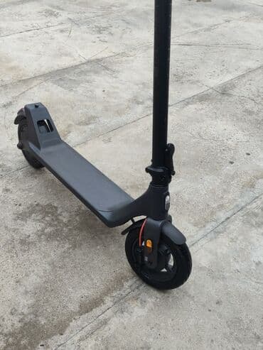 трехколесный велосипед с ручкой: İşlənmiş Elektrik samokat 10", 251 - 350 Vt, 16 - 25 km/s — 2