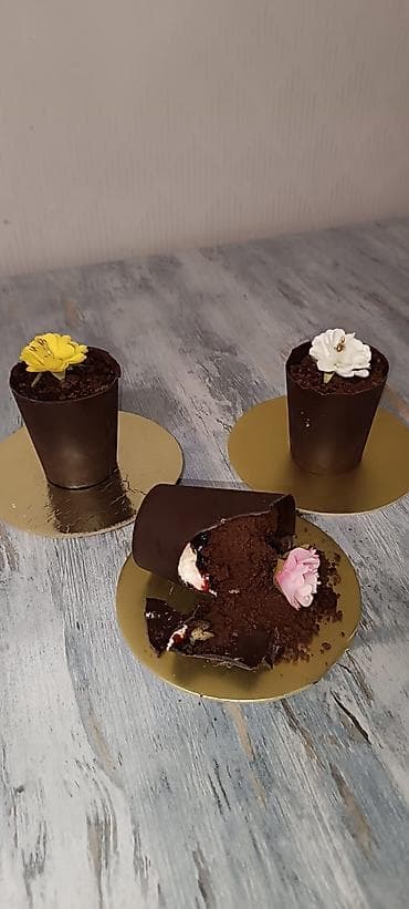 07 profil sekilleri: Şokolad “gül dibçəyi” deserti - Fincan formasında hazırlanmış tünd — 3