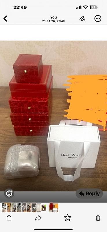 Hədiyyə qutusu, rəng - Qırmızı