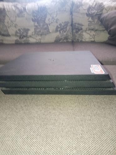 ps4 kaset: Salam playstation 4 pro satilir hec 1 ayi yoxdu her seyi islekdi — 2