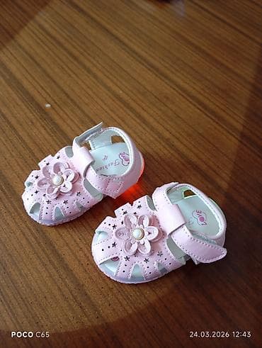 qız: Rəng - Çəhrayı Basanojkalar, Ölçü: 15, Qız üçün — 2