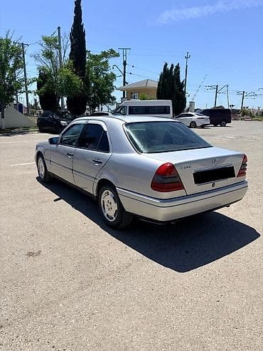 w202 zaslonka: Mercedes-Benz C-Class: 1.8 l | 1995 il Sedan — 7